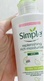 کرم آبرسان و مرطوب کننده مدل rich حجم 125 میل سیمپل - تصویر 4