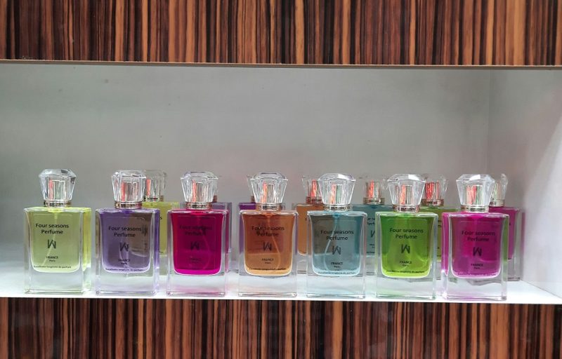ادکلن چهار فصل با حجم 60 میل Four seasons perfume france wahacarana