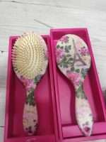 شانه طرح دار پلاستیک دانه چوبی - تصویر 2