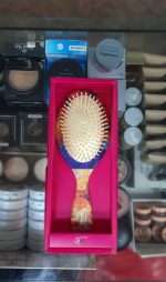 شانه طرح دار پلاستیک دانه چوبی - تصویر 4